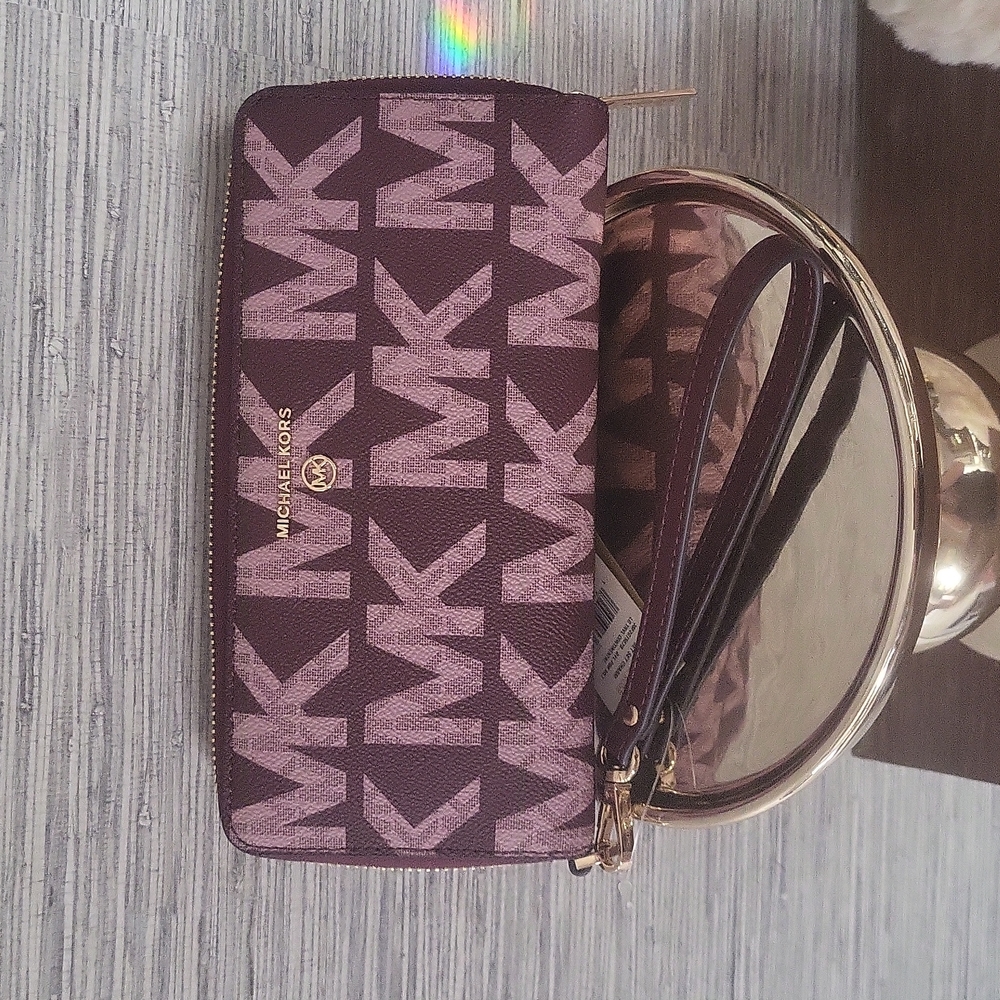 NWT Michael Kors Wallet